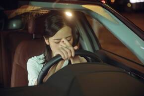 女子因瑣事駕車撞傷母親后逃逸，肇事逃逸怎么判刑