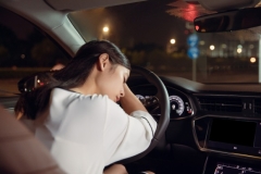 醉酒駕駛機動車致人死亡的應當判幾年，醉酒駕駛機動車幾年內(nèi)不得重新考取